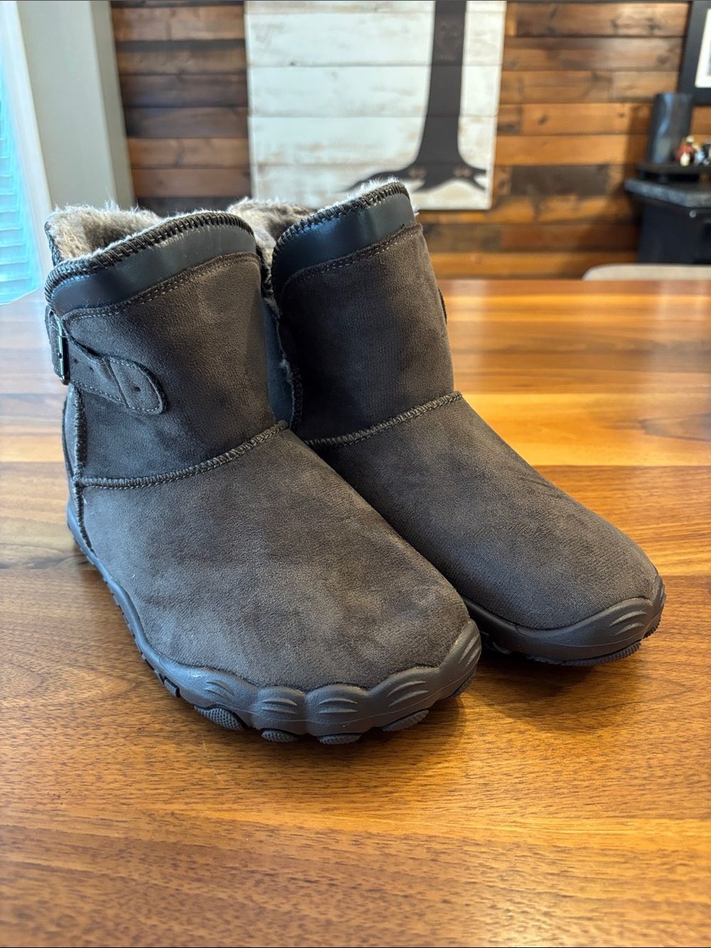 Hike Footwear Brown Cozely Women’s Fur-Lined & Ergonomic Barefoot Shoes Size 38
